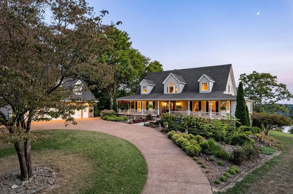 180 Austin Ridge Road Baxter TN 38544