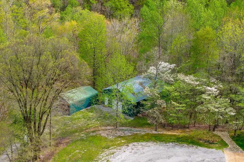 180 Austin Ridge Road Baxter TN 38544