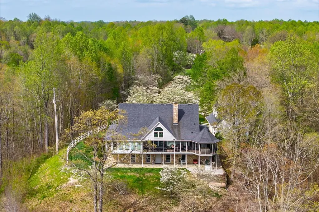 180 Austin Ridge Road Baxter TN 38544