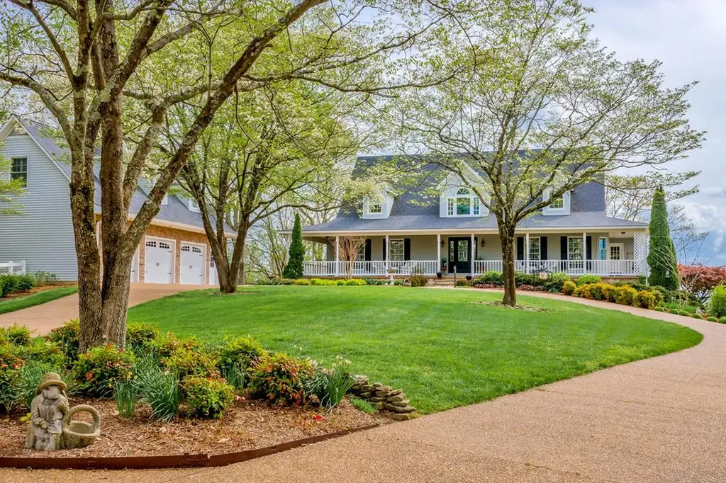 180 Austin Ridge Road Baxter TN 38544