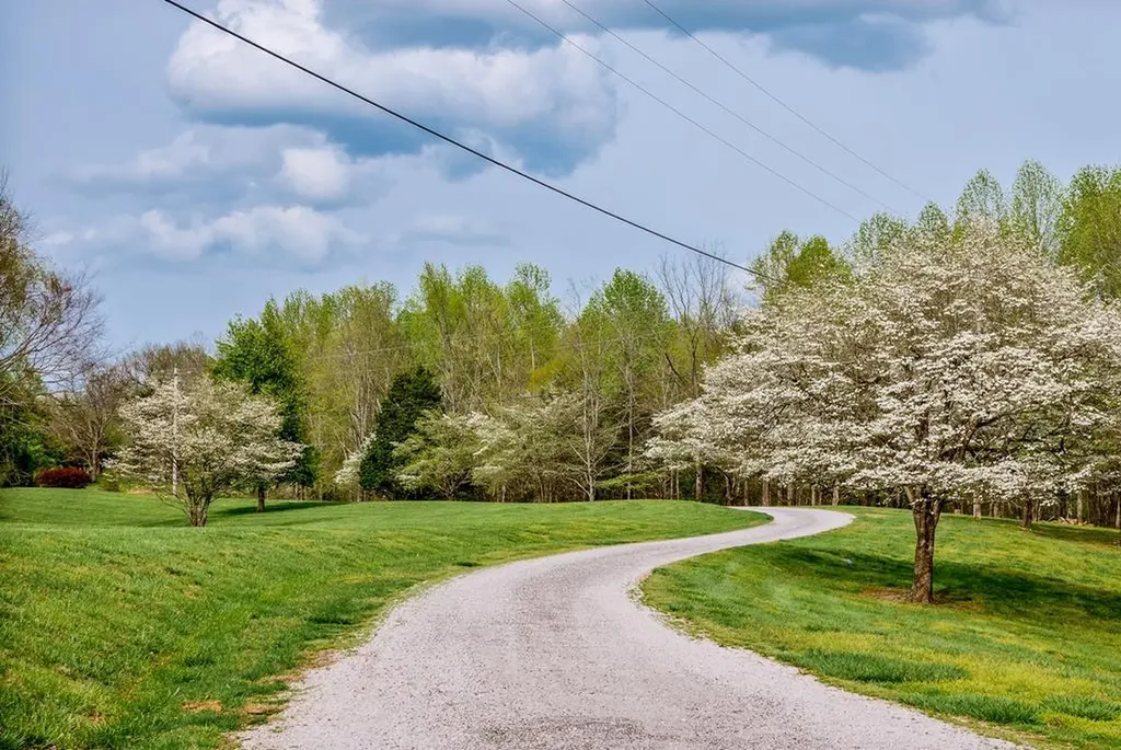 180 Austin Ridge Road Baxter TN 38544