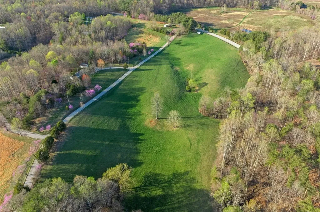 209 Simmental Lane Hilham TN 38568