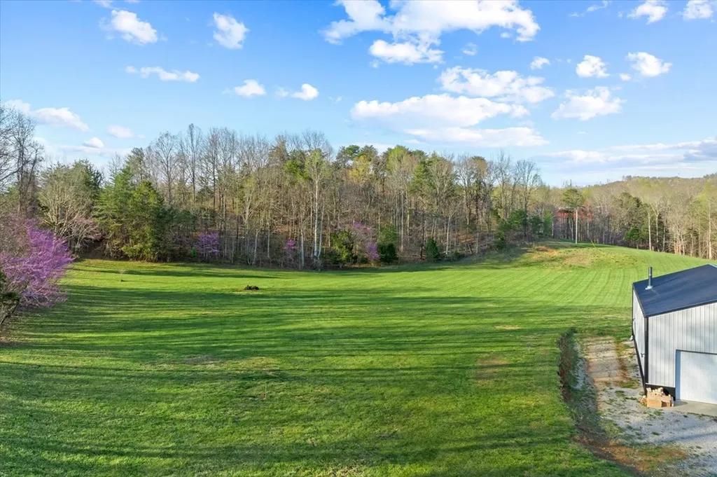 209 Simmental Lane Hilham TN 38568