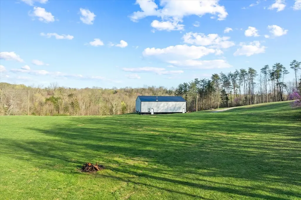 209 Simmental Lane Hilham TN 38568