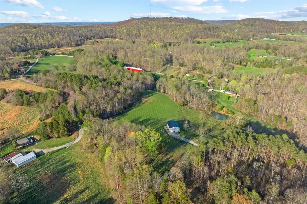 209 Simmental Lane Hilham TN 38568