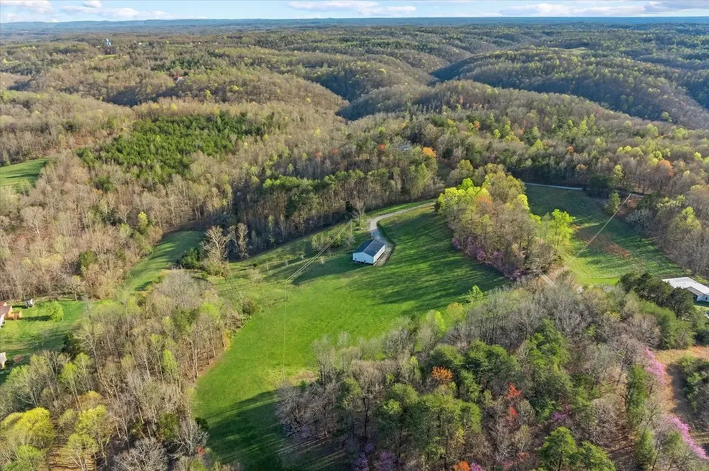 209 Simmental Lane Hilham TN 38568