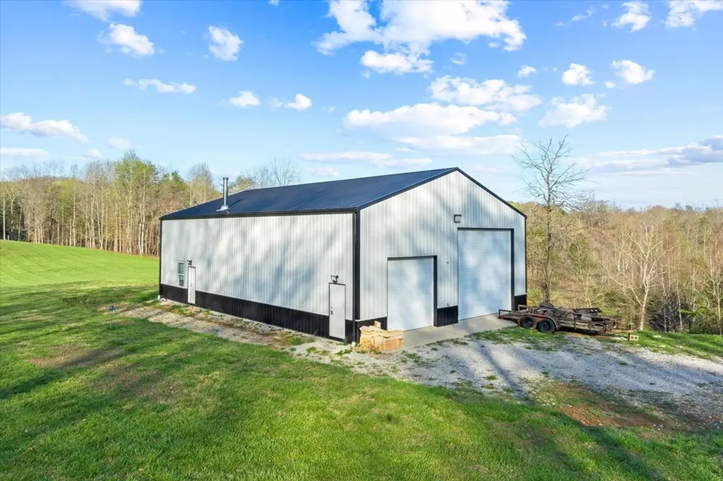 209 Simmental Lane Hilham TN 38568