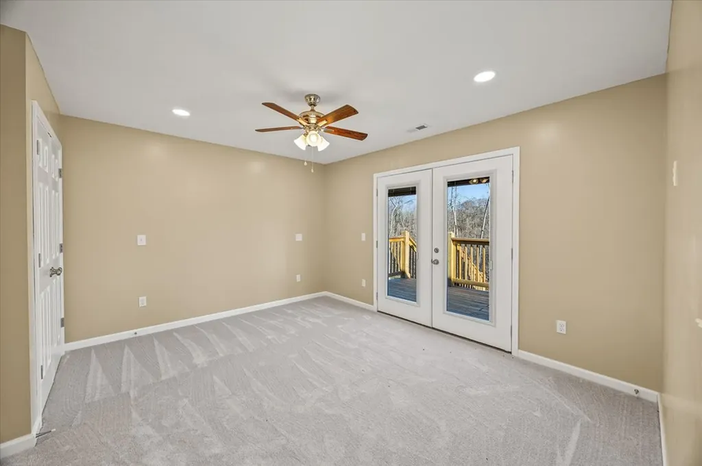 299 Shire Lane Celina TN 38551