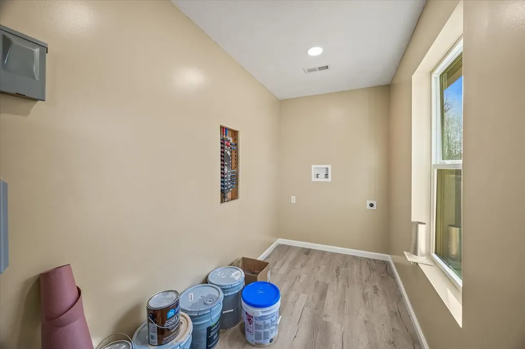 299 Shire Lane Celina TN 38551