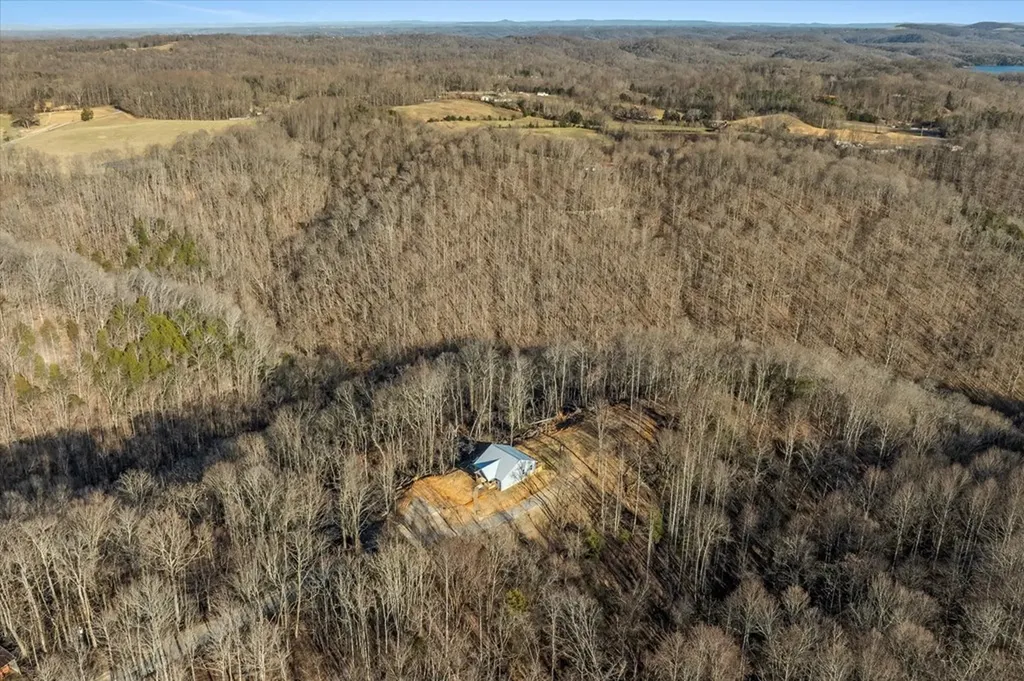 299 Shire Lane Celina TN 38551