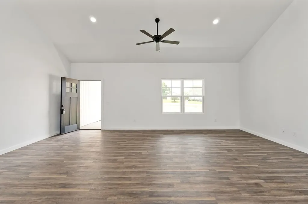 4545 Window Cliff Road Baxter TN 38544