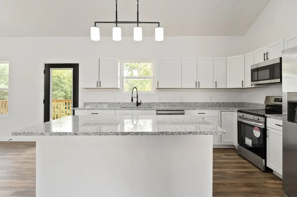 4545 Window Cliff Road Baxter TN 38544