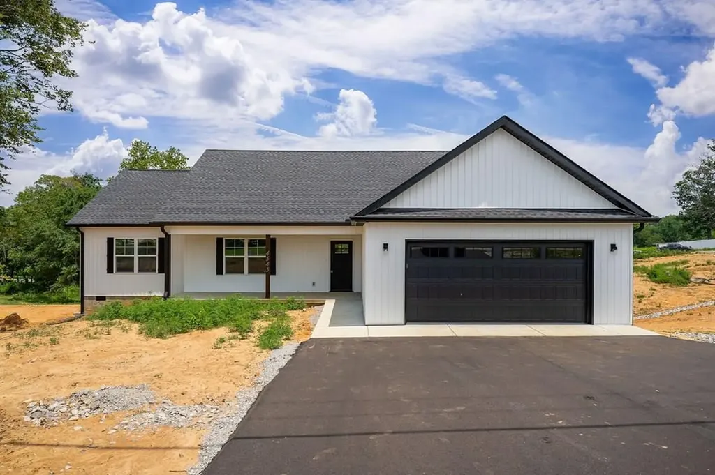 4545 Window Cliff Road Baxter TN 38544