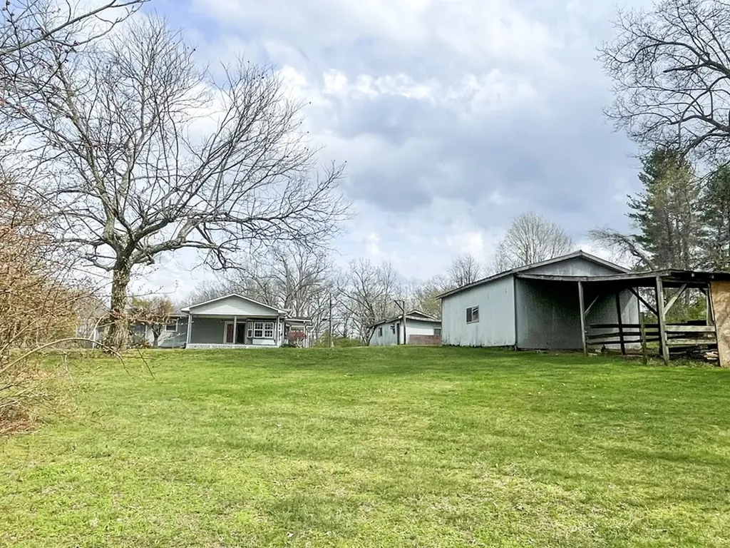 986 Old Mail Road Crossville TN 38555