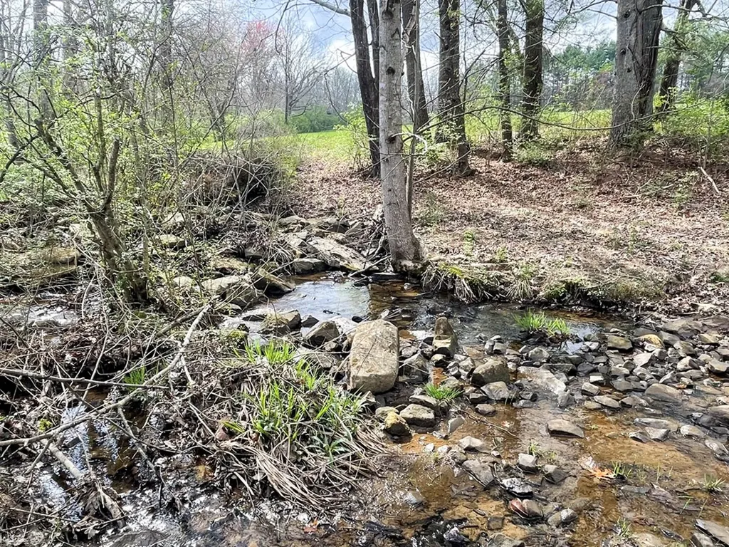 986 Old Mail Road Crossville TN 38555