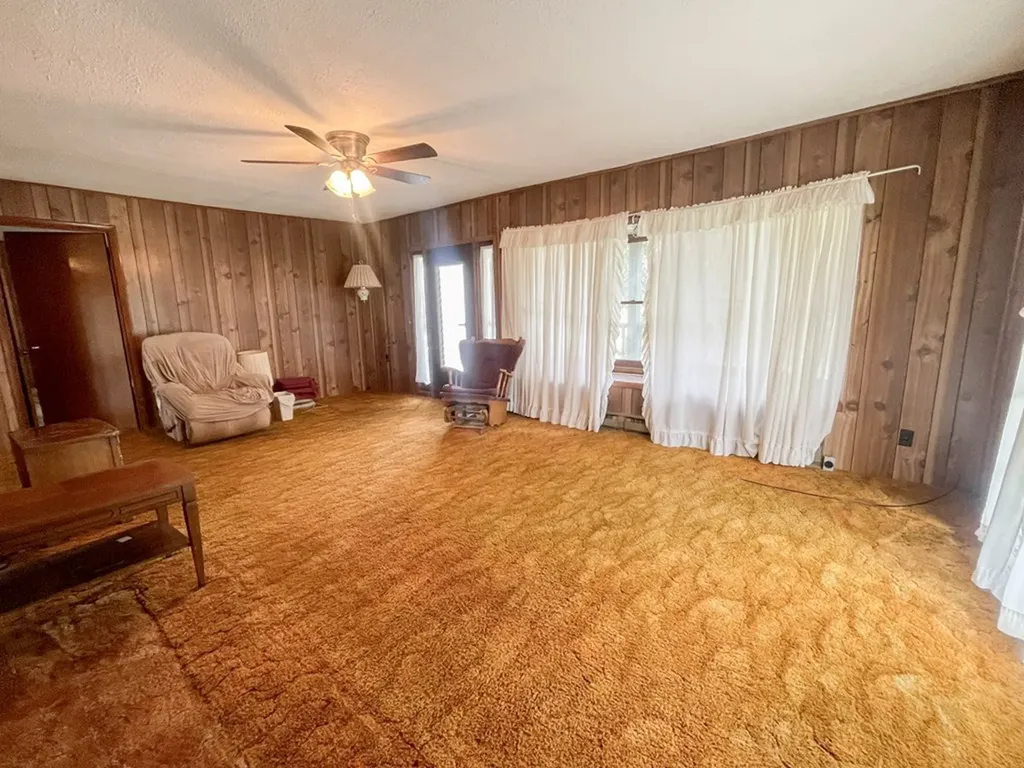 986 Old Mail Road Crossville TN 38555