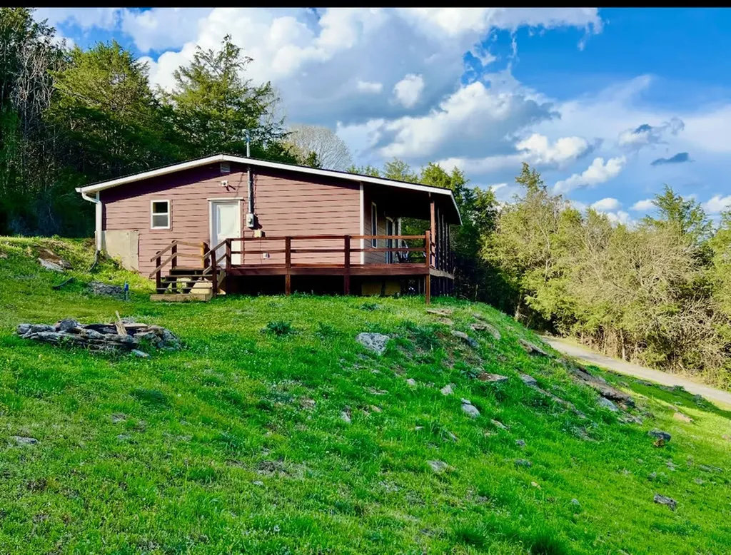 247 Guy Maddox Lane Granville TN 38564