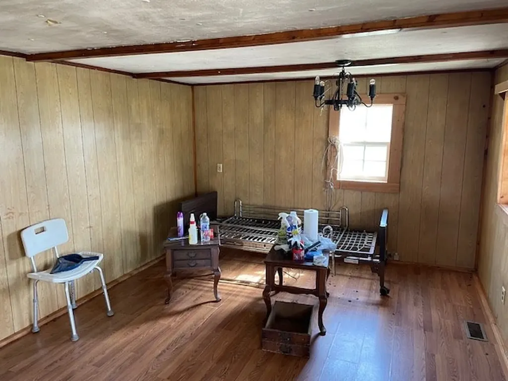 6158 Old Smithville Highway S Sparta TN 38583