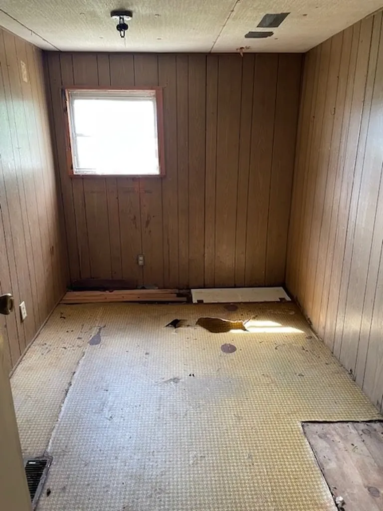 6158 Old Smithville Highway S Sparta TN 38583