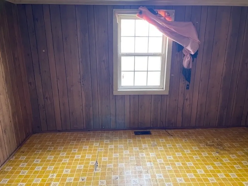 6158 Old Smithville Highway S Sparta TN 38583