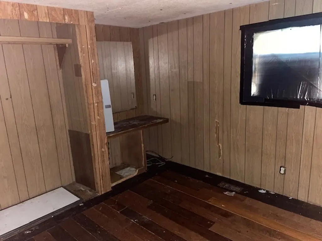 6158 Old Smithville Highway S Sparta TN 38583