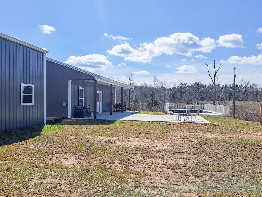 4907 Newton Road Crossville TN 38572