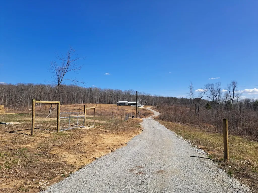 4907 Newton Road Crossville TN 38572