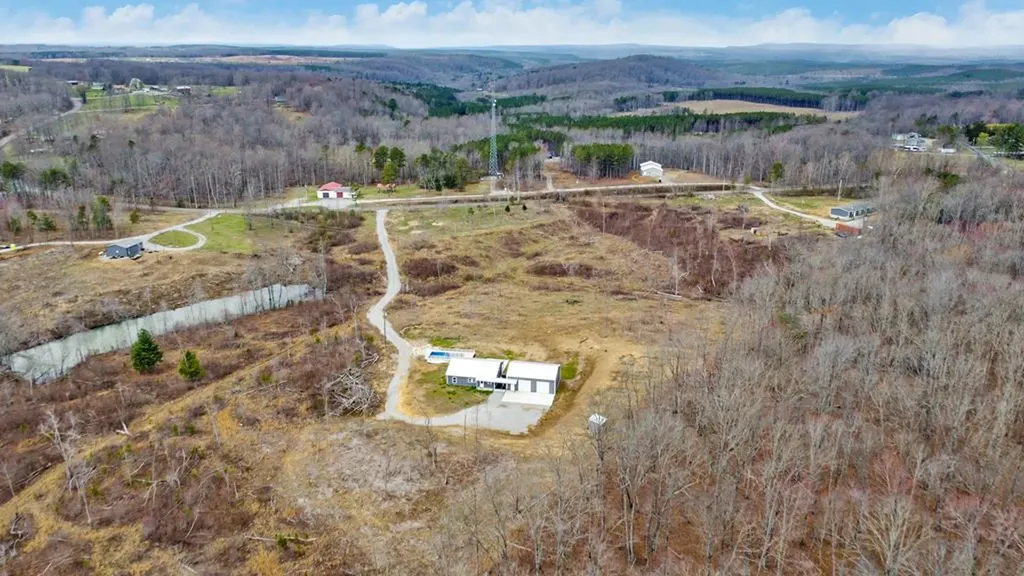 4907 Newton Road Crossville TN 38572