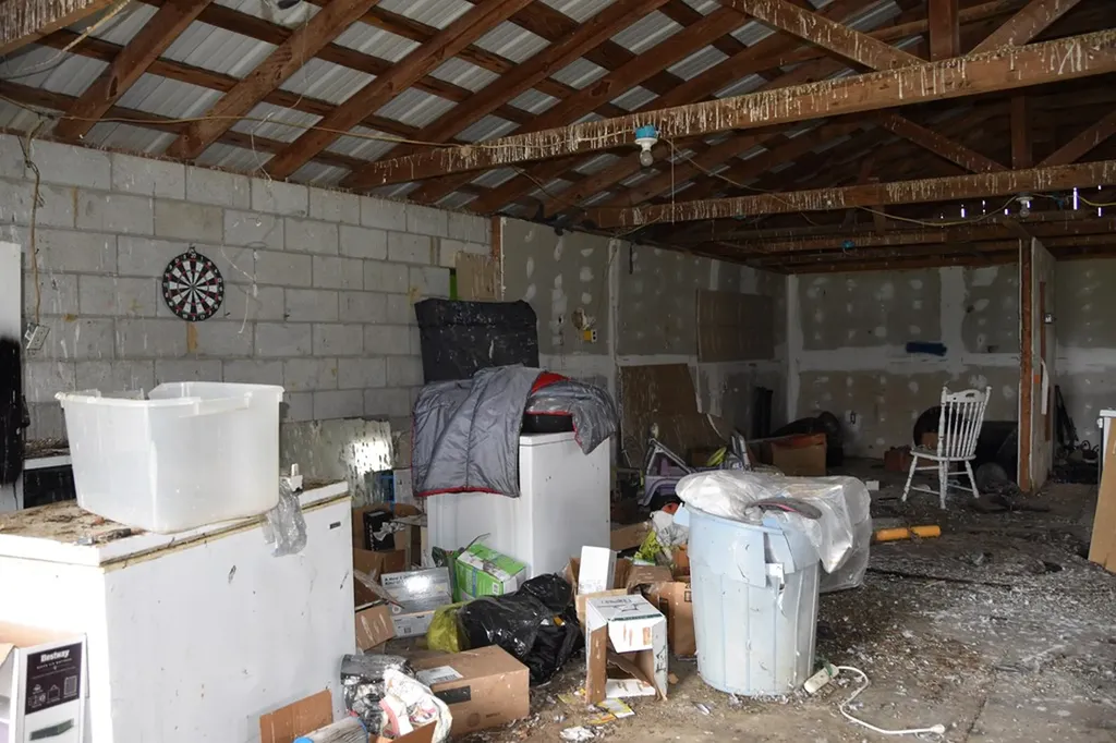 5128 Cove Creek Road Byrdstown TN 38549