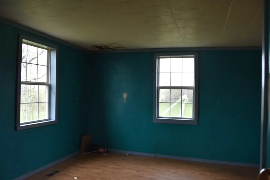 5128 Cove Creek Road Byrdstown TN 38549