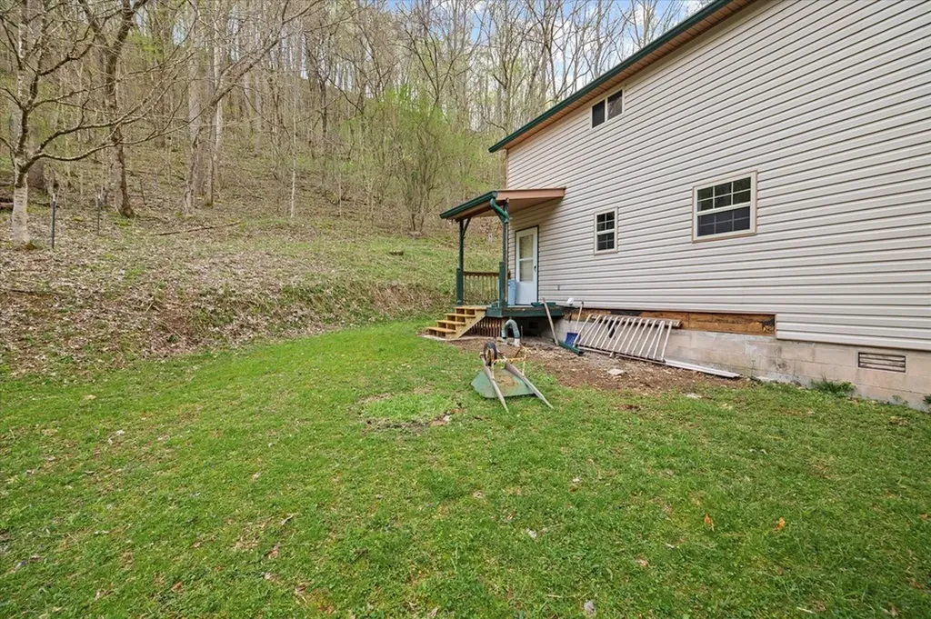 1180 Hopkins Hollow Road Gainesboro TN 38562