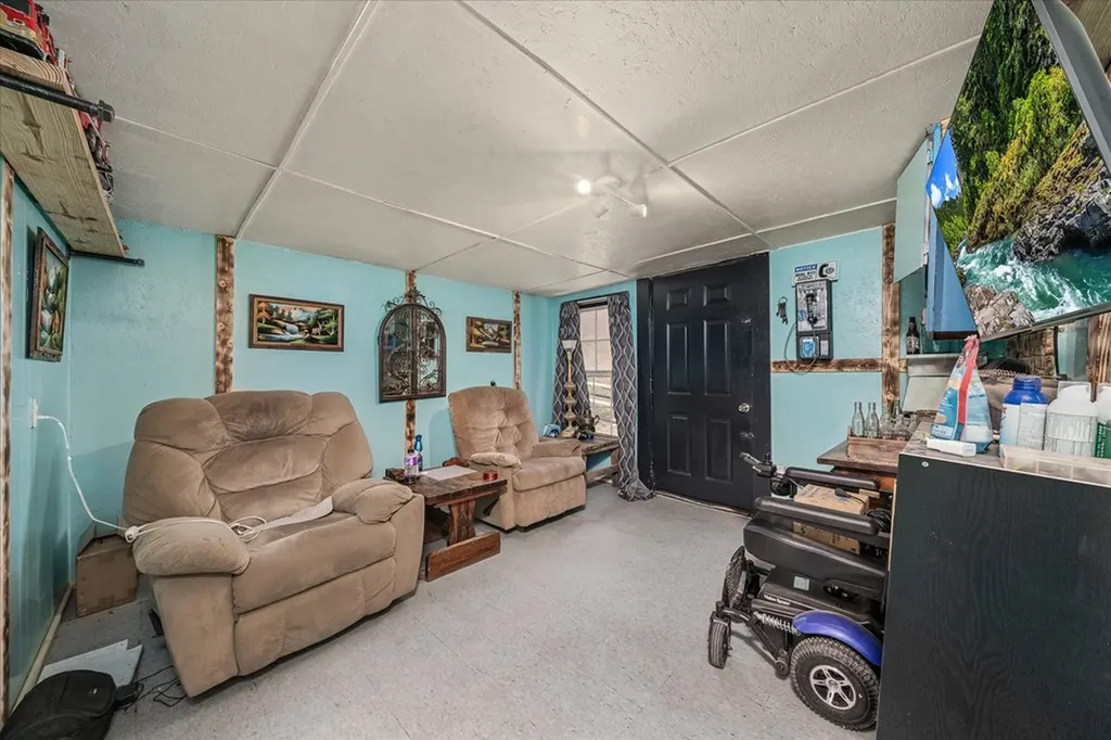 618 Old Baker Mountain Road Spencer TN 38585