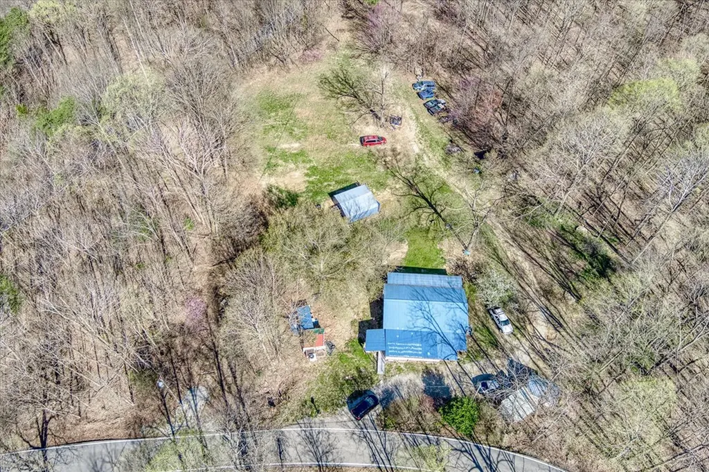 618 Old Baker Mountain Road Spencer TN 38585