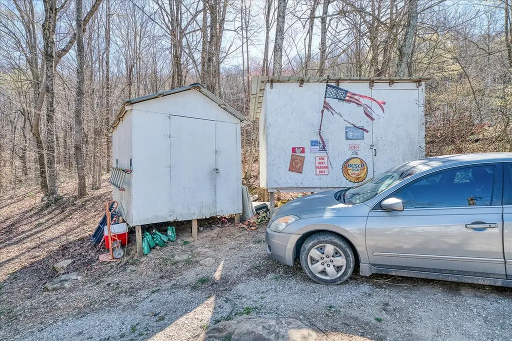 618 Old Baker Mountain Road Spencer TN 38585