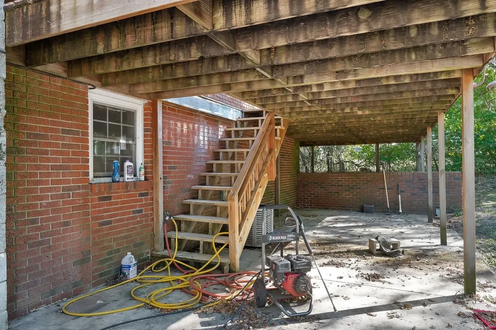 2509 Monterey Highway Sparta TN 38583