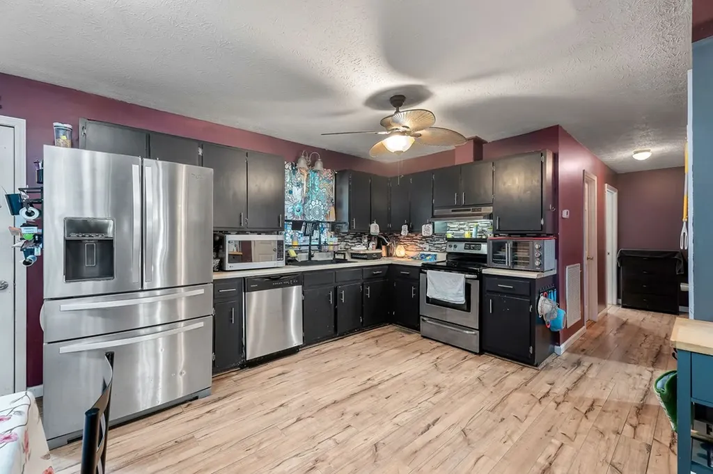 2509 Monterey Highway Sparta TN 38583