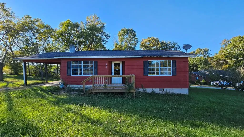 1005 Woodlawn Road Jamestown TN 38556