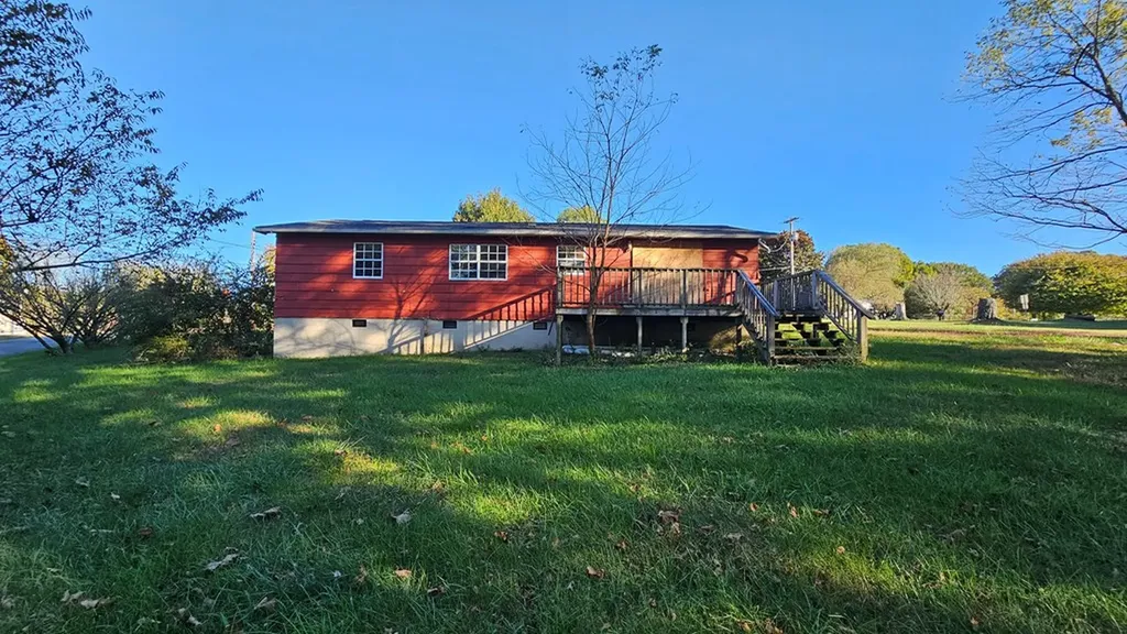 1005 Woodlawn Road Jamestown TN 38556