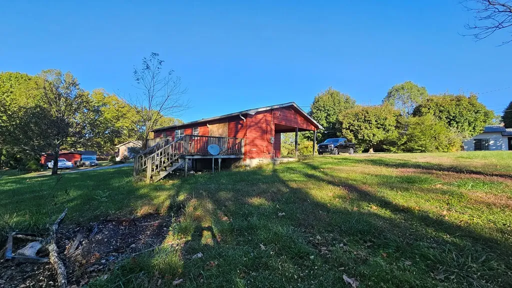 1005 Woodlawn Road Jamestown TN 38556