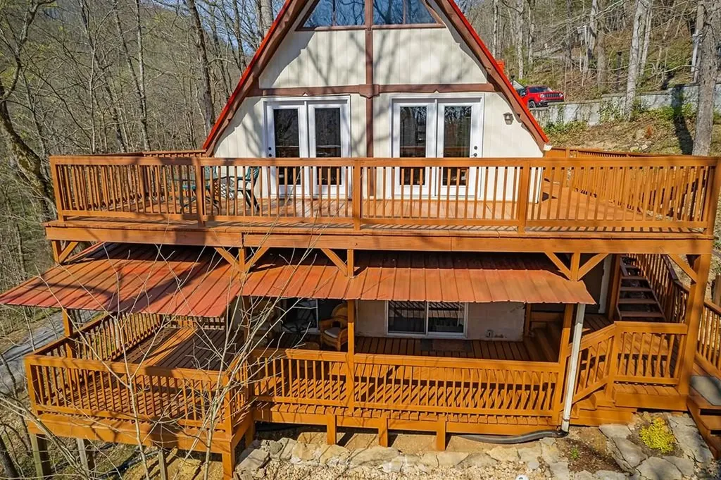 1061 Cherokee Drive Smithville TN 37166