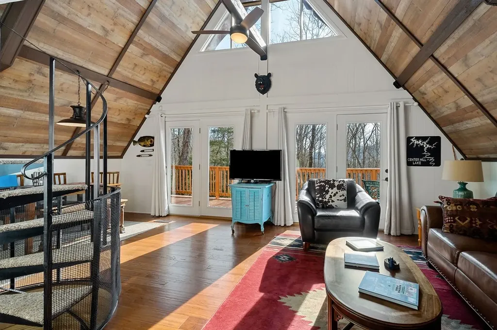 1061 Cherokee Drive Smithville TN 37166