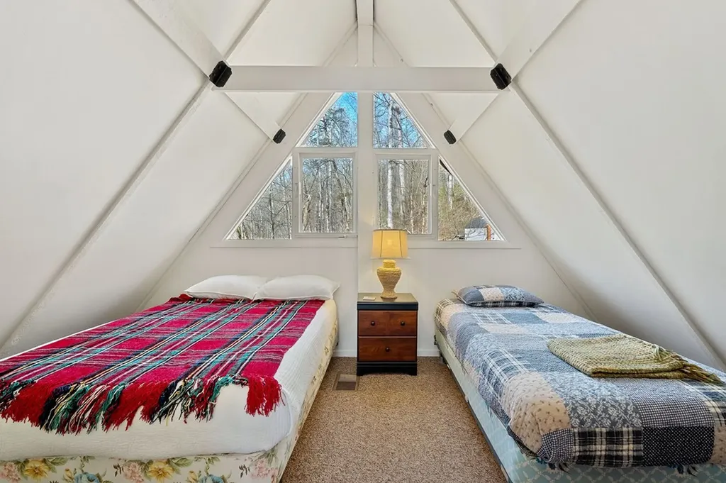 1061 Cherokee Drive Smithville TN 37166