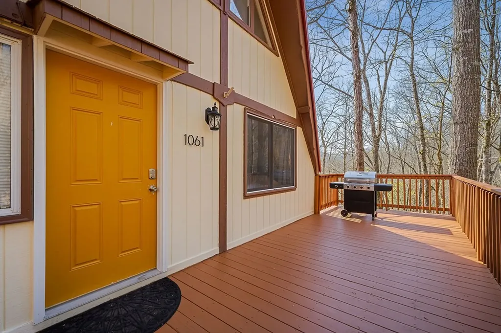 1061 Cherokee Drive Smithville TN 37166