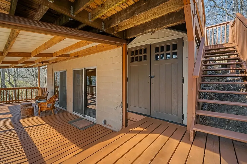 1061 Cherokee Drive Smithville TN 37166