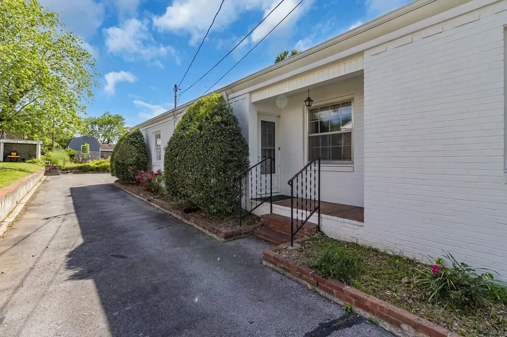 608 Jackson Avenue Carthage TN 37030