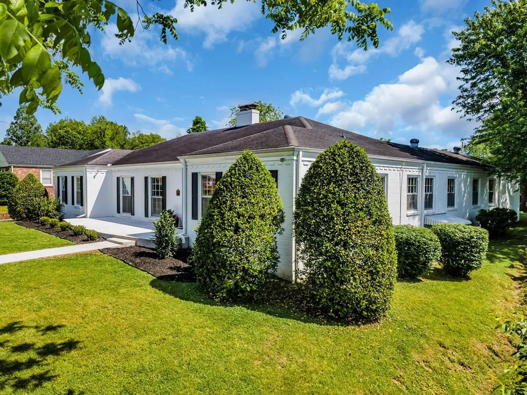 608 Jackson Avenue Carthage TN 37030