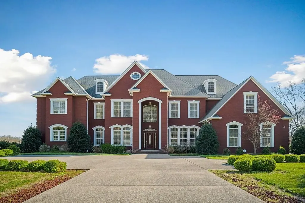 4655 Bear Lake Road Cookeville TN 38506