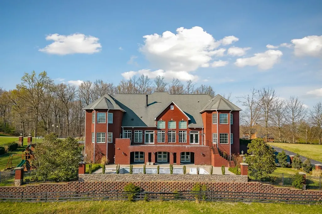 4655 Bear Lake Road Cookeville TN 38506