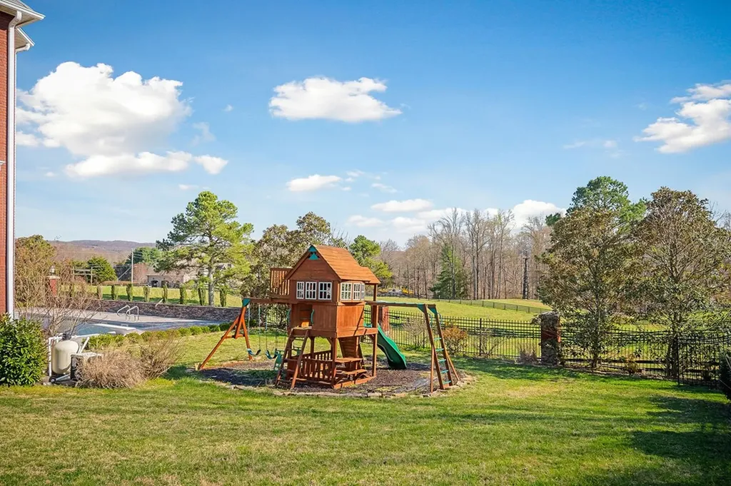 4655 Bear Lake Road Cookeville TN 38506