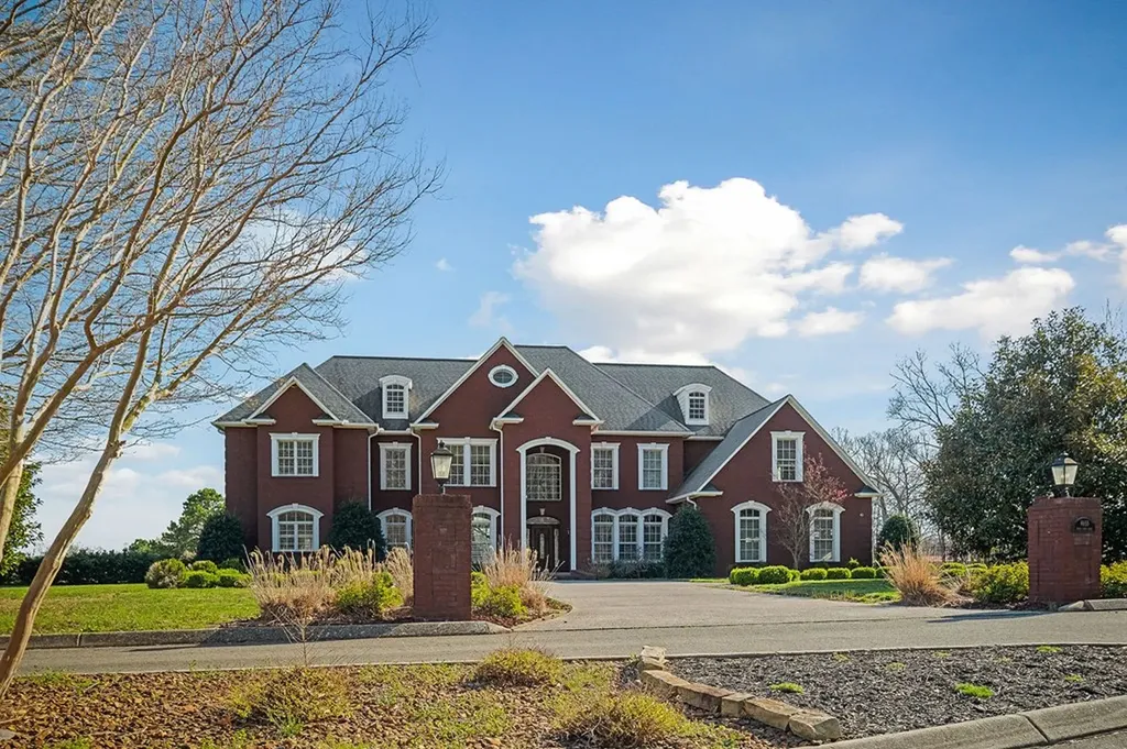 4655 Bear Lake Road Cookeville TN 38506